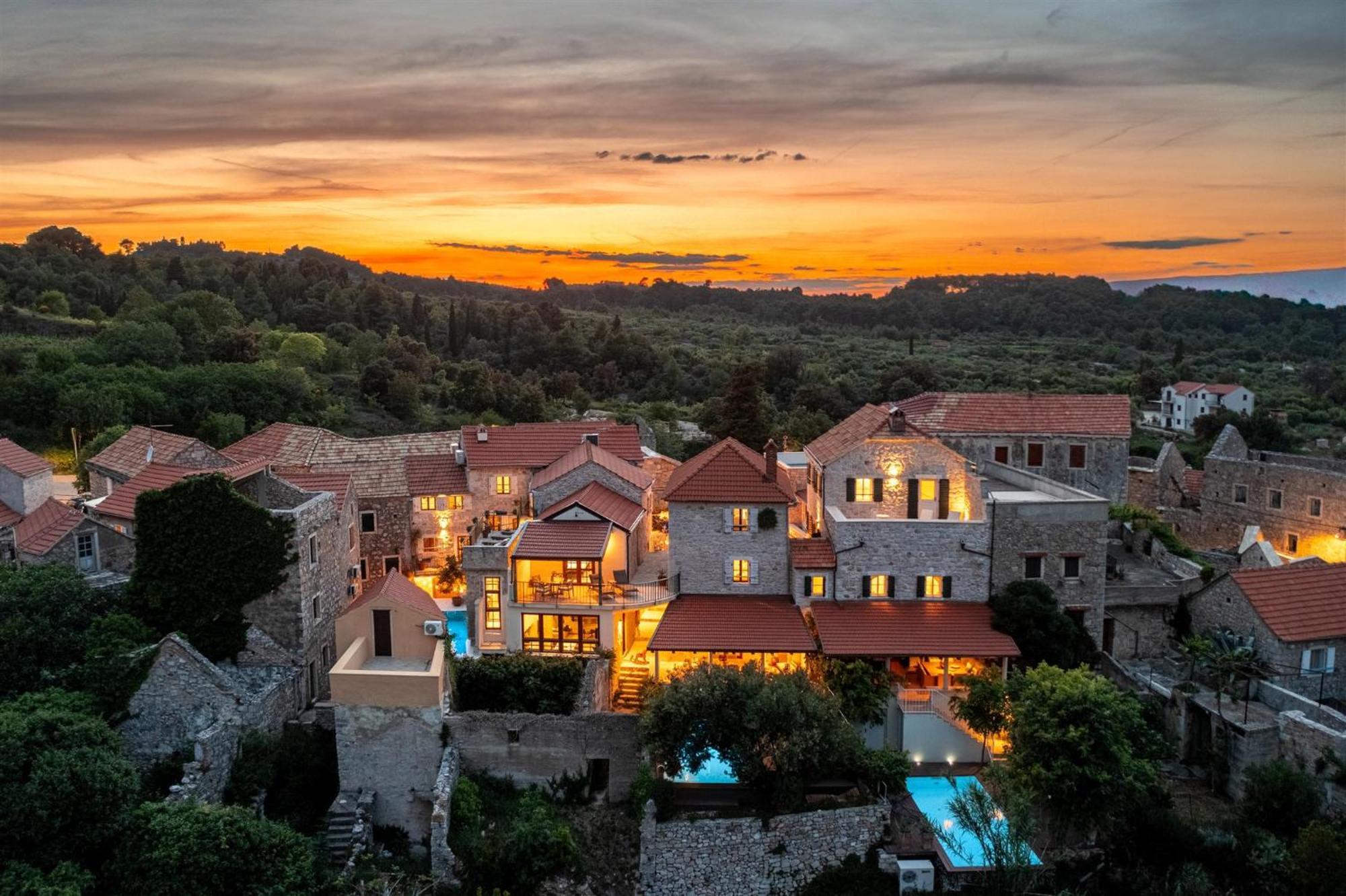 Dvor Pitve Villas Йелса Екстериор снимка