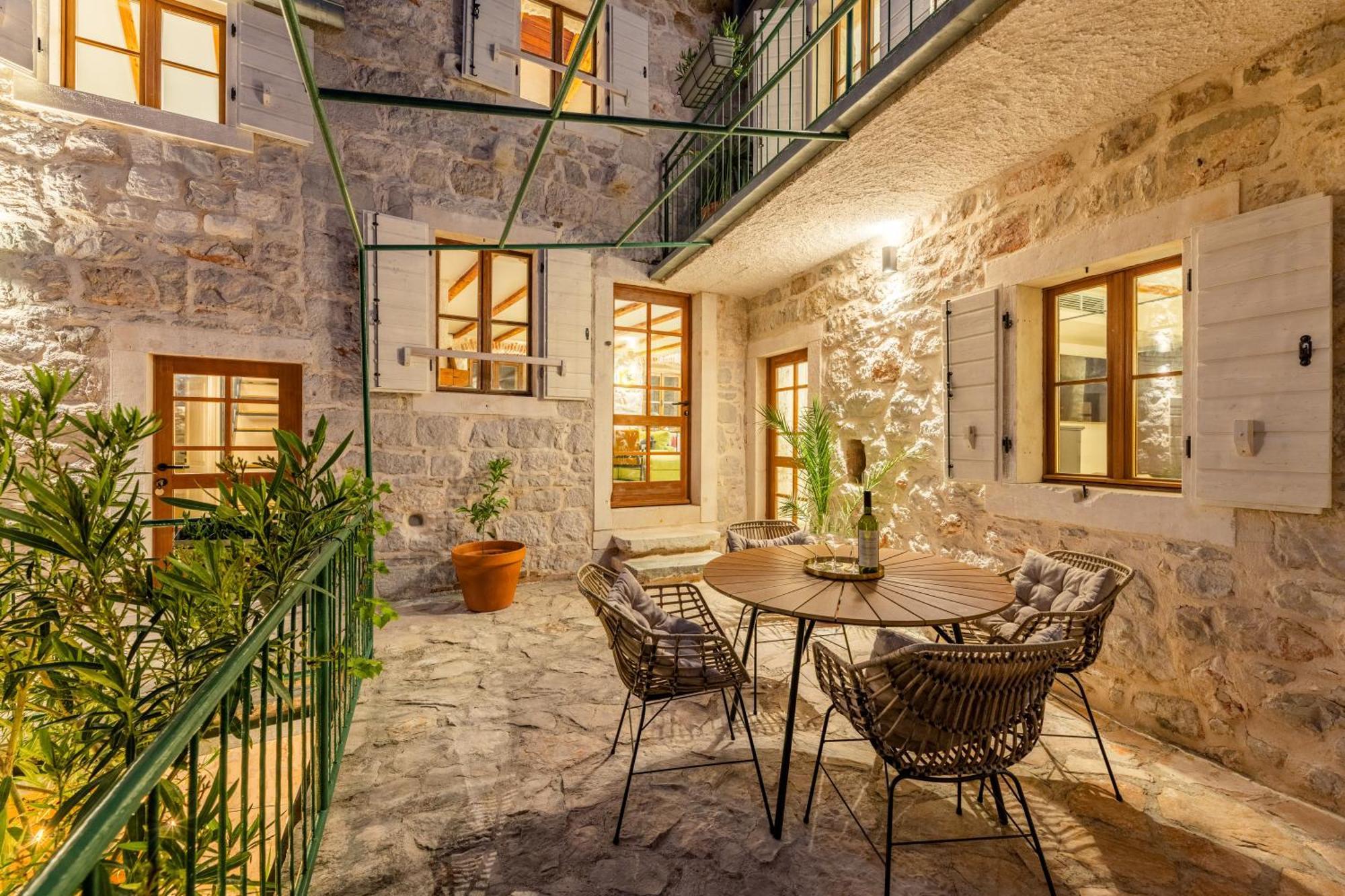 Dvor Pitve Villas Йелса Екстериор снимка