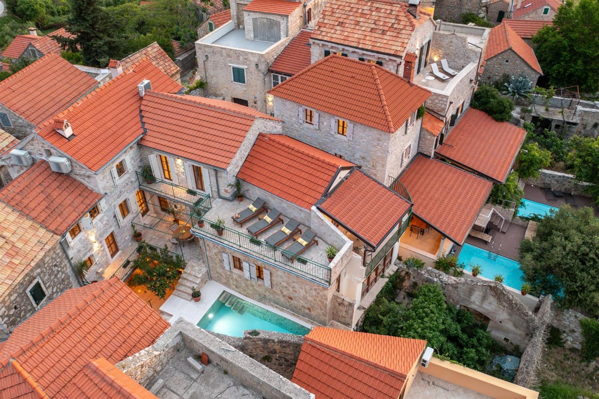 Dvor Pitve Villas Йелса Екстериор снимка
