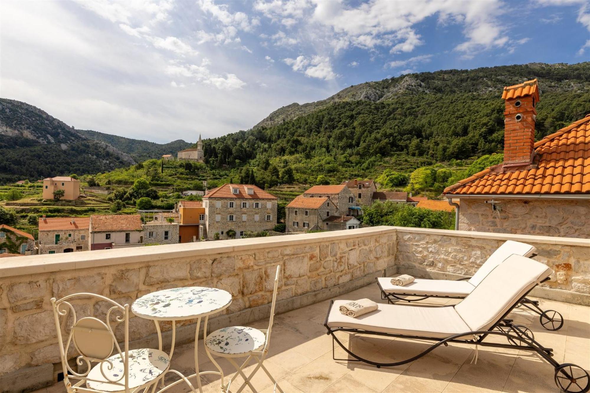 Dvor Pitve Villas Йелса Екстериор снимка